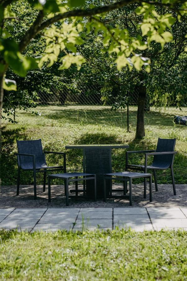 Haus Luna - Privatzimmer Im Sonnigen Suedburgenland Hackerberg Exterior foto